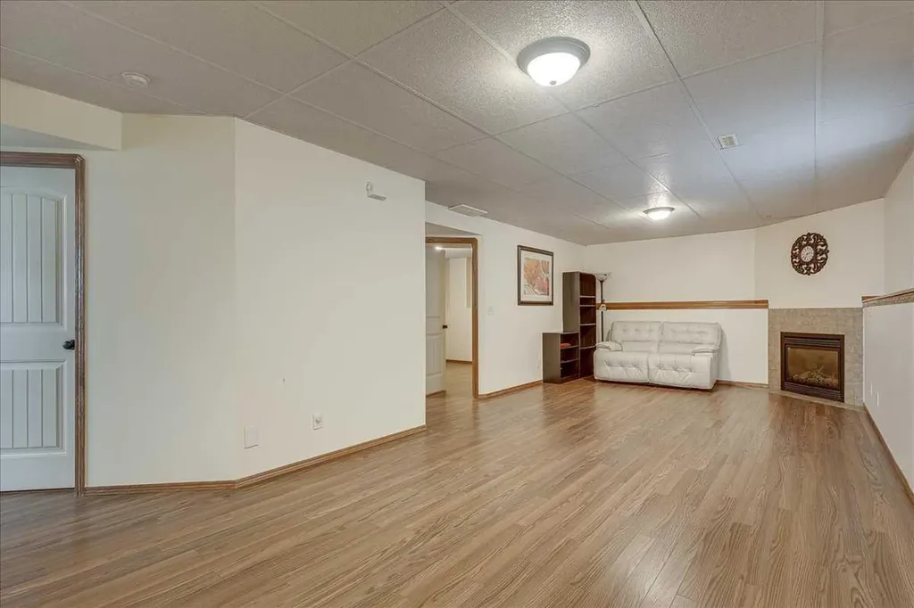 348 Lancaster Drive Red Deer AB T4R 3S4