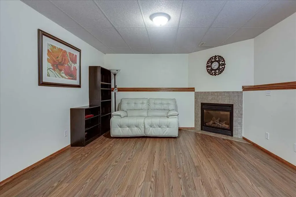 348 Lancaster Drive Red Deer AB T4R 3S4