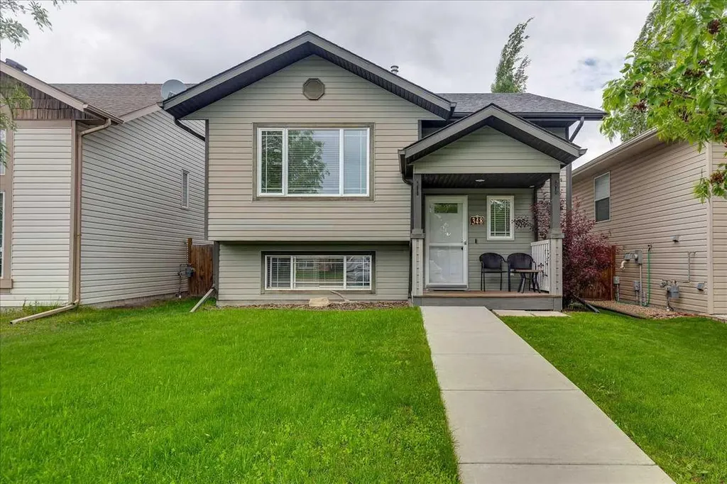 348 Lancaster Drive Red Deer AB T4R 3S4