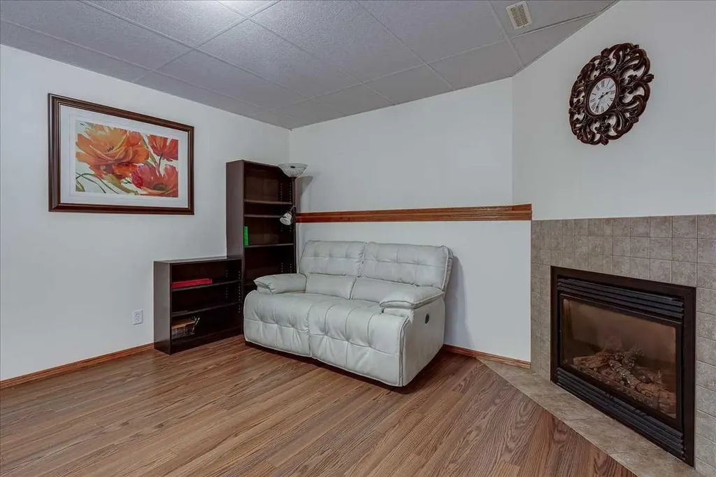 348 Lancaster Drive Red Deer AB T4R 3S4