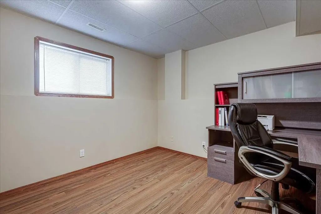 348 Lancaster Drive Red Deer AB T4R 3S4