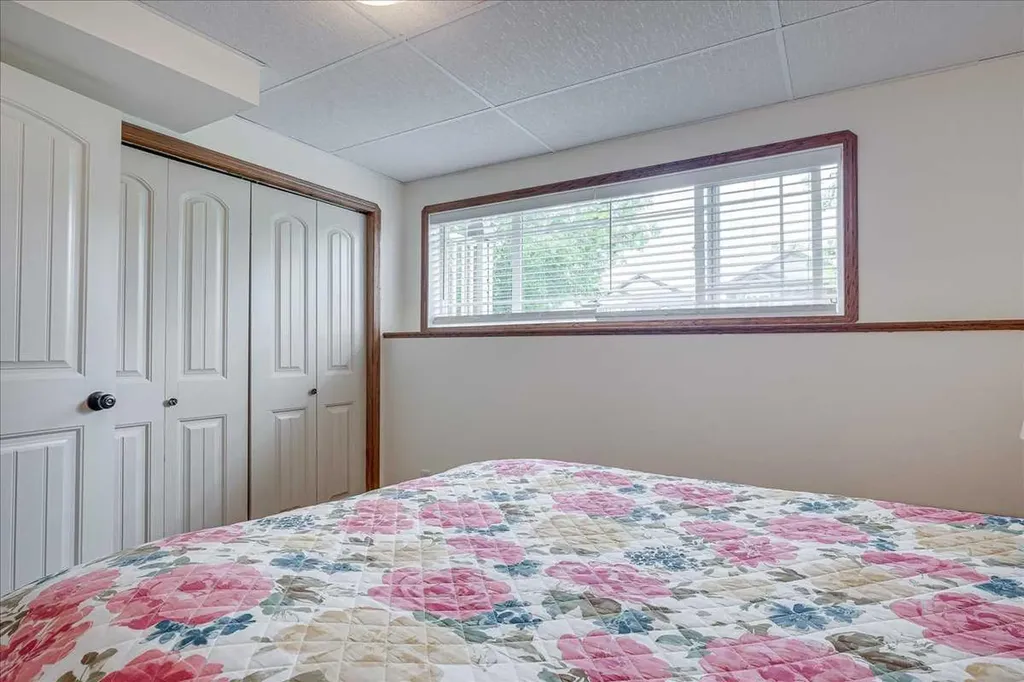 348 Lancaster Drive Red Deer AB T4R 3S4