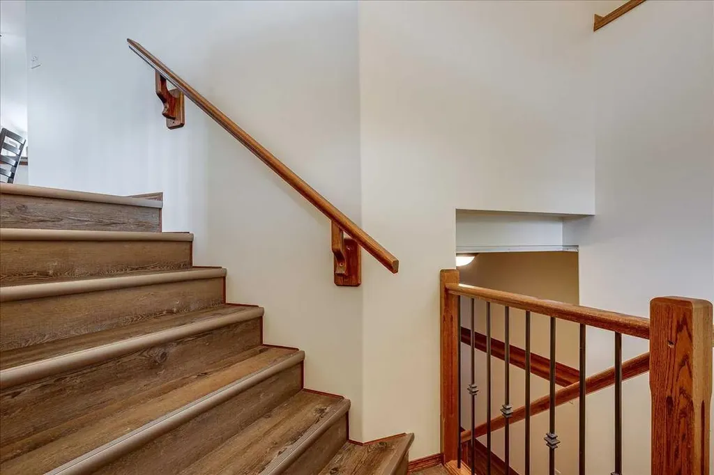 348 Lancaster Drive Red Deer AB T4R 3S4