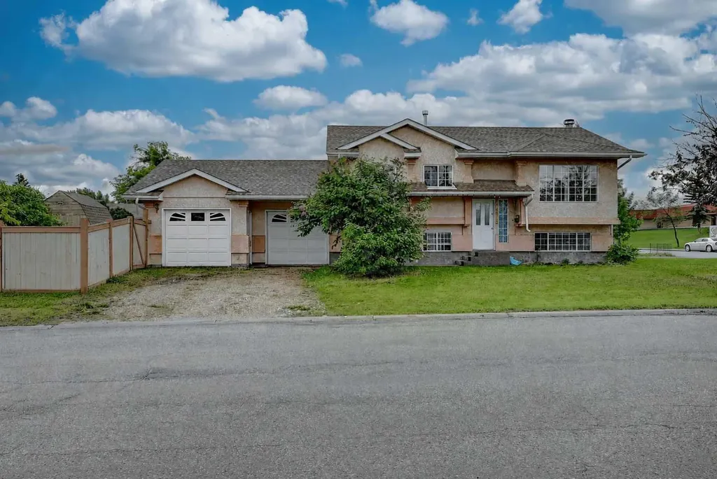 10315 Michaelis Boulevard Grande Prairie AB T8W 1Z1