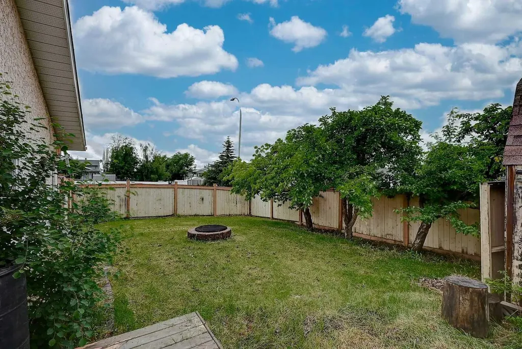 10315 Michaelis Boulevard Grande Prairie AB T8W 1Z1