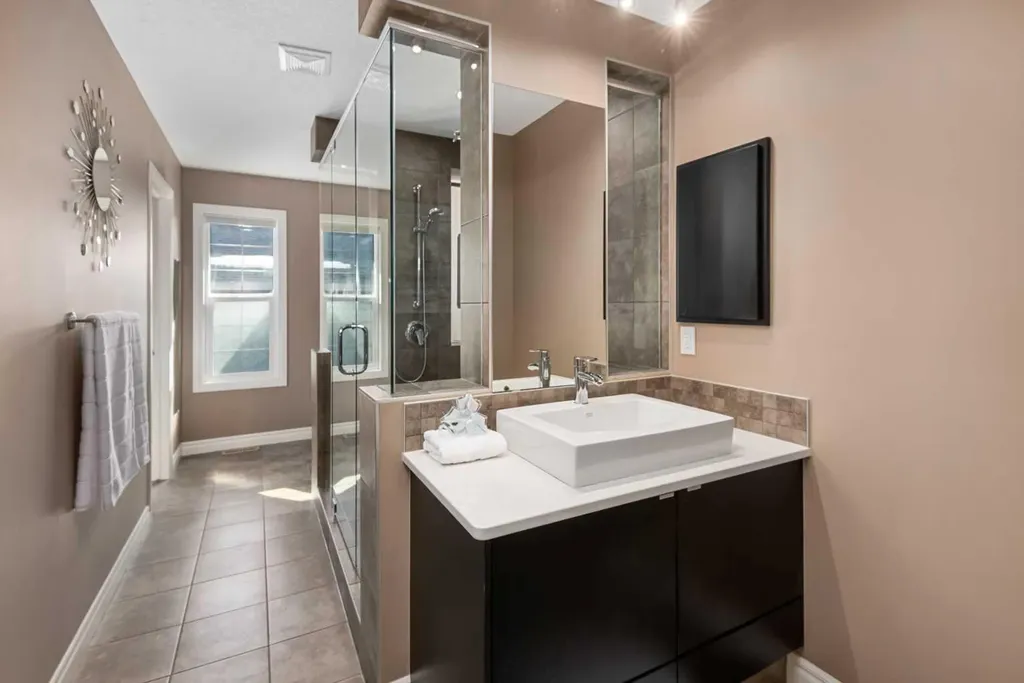 323 Nolan Hill Boulevard NW Calgary AB T3R 0P8