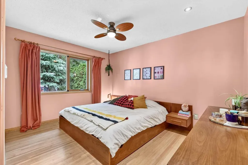 4911 43 Street SW Calgary AB T3E 3R2