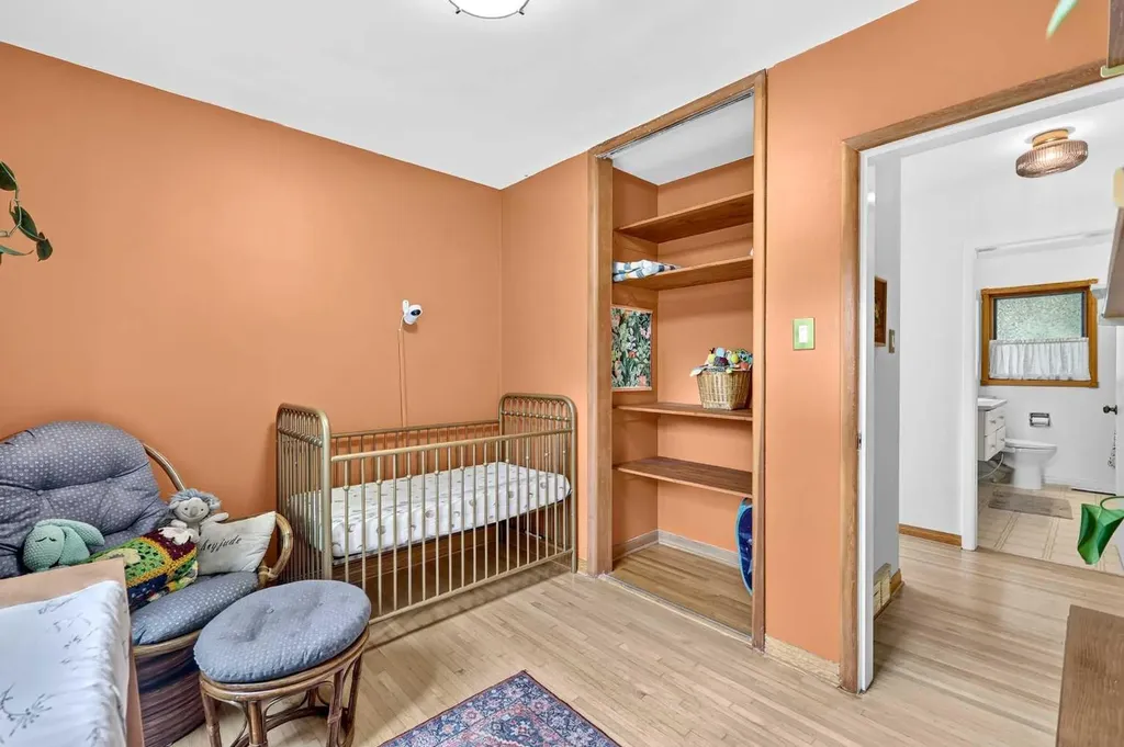 4911 43 Street SW Calgary AB T3E 3R2