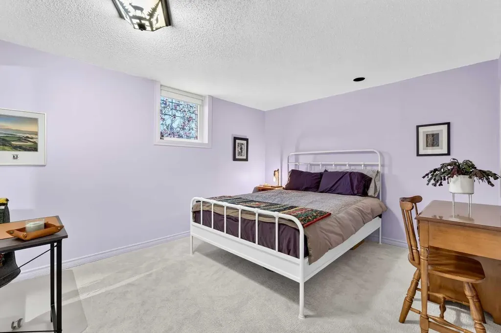 4911 43 Street SW Calgary AB T3E 3R2