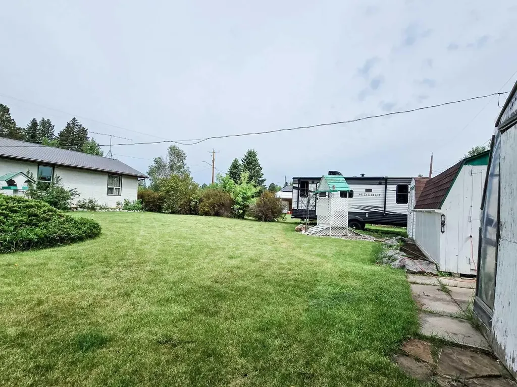 5013 51 Street Peers AB T0E 1W0