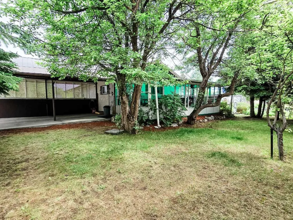 5013 51 Street Peers AB T0E 1W0