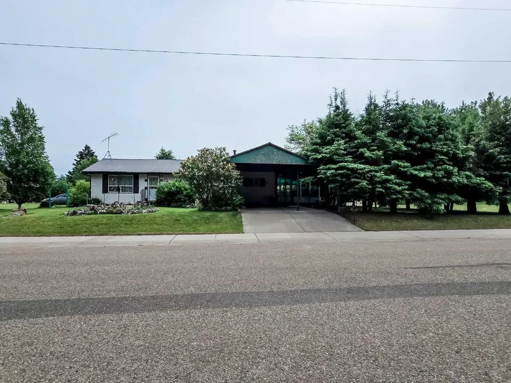 5013 51 Street Peers AB T0E 1W0