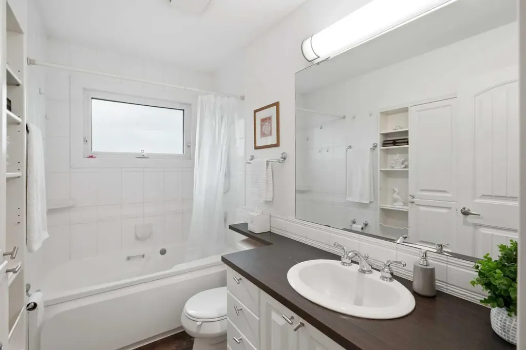 10012 Willowview Road SE Calgary AB T2J 1P4