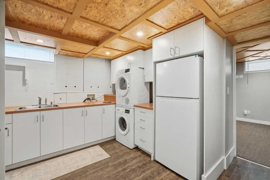 10012 Willowview Road SE Calgary AB T2J 1P4