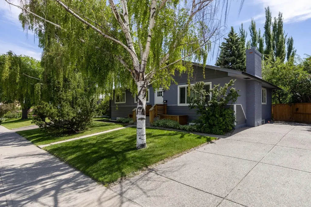 723 75 Avenue SW Calgary AB T2V 0S4