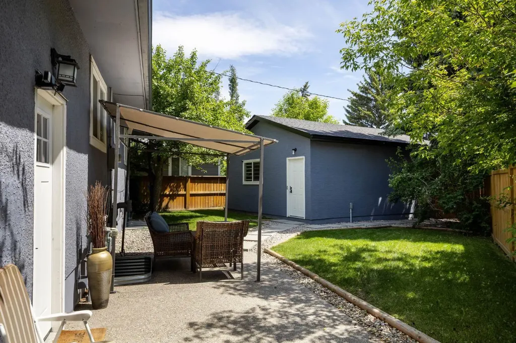 723 75 Avenue SW Calgary AB T2V 0S4