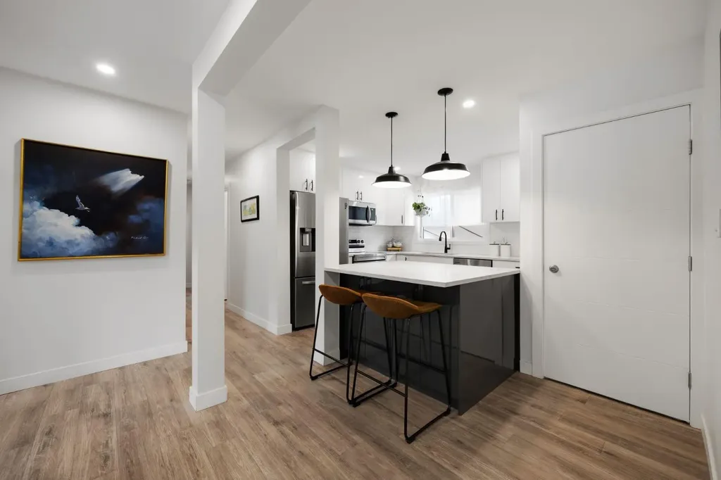 723 75 Avenue SW Calgary AB T2V 0S4
