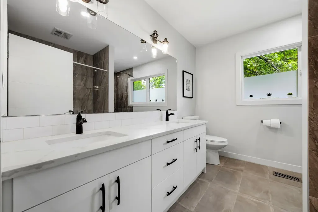 723 75 Avenue SW Calgary AB T2V 0S4