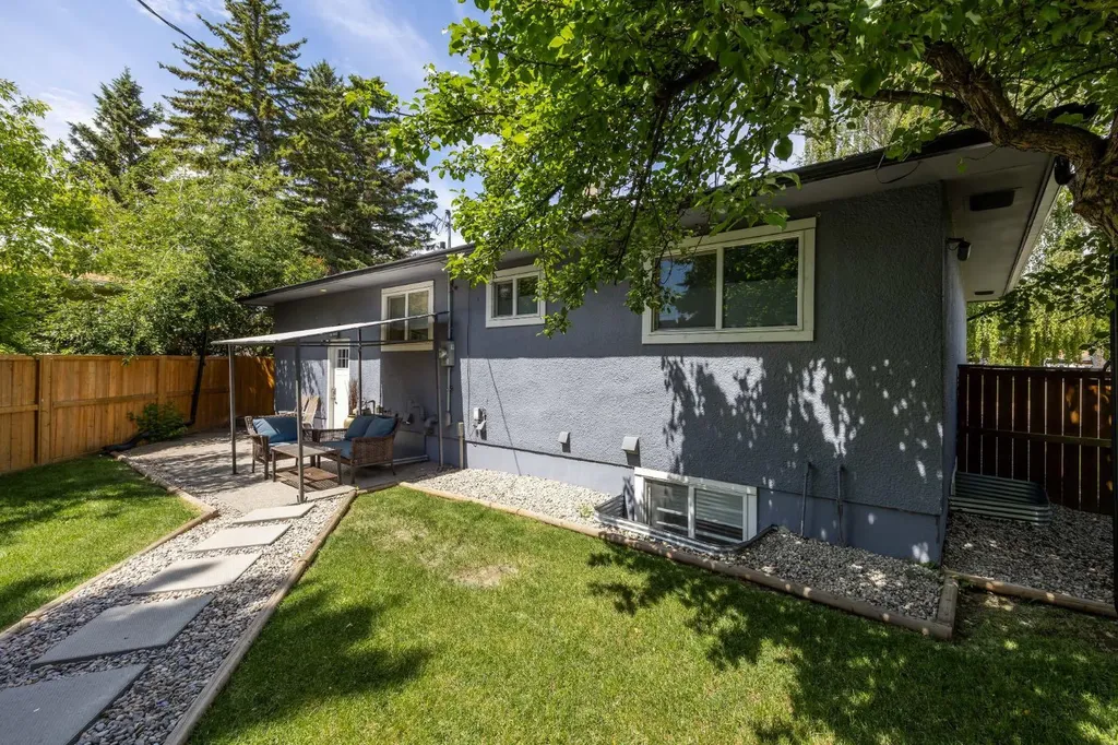 723 75 Avenue SW Calgary AB T2V 0S4