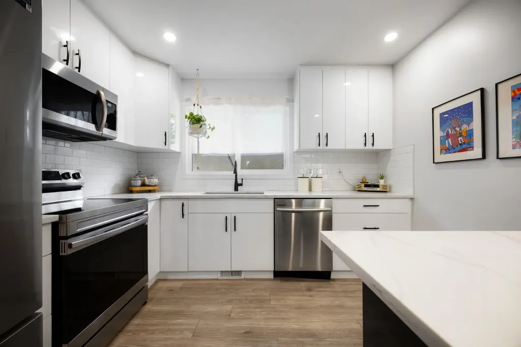 723 75 Avenue SW Calgary AB T2V 0S4