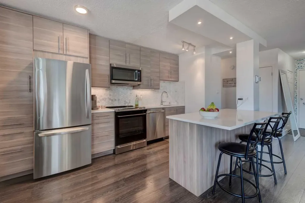 1027 Cameron Avenue SW Calgary AB T2T 0K3