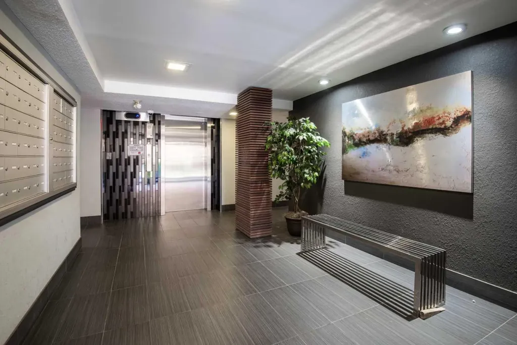 1027 Cameron Avenue SW Calgary AB T2T 0K3