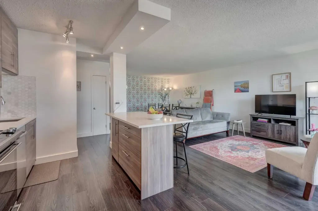 1027 Cameron Avenue SW Calgary AB T2T 0K3