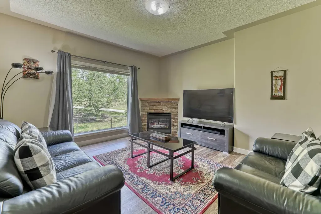 406 Rocky Vista Gardens NW Calgary AB T3G 5V1