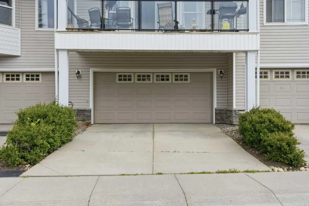 406 Rocky Vista Gardens NW Calgary AB T3G 5V1