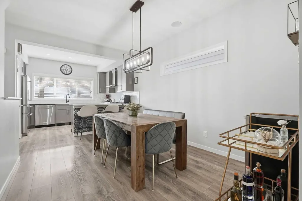 72 Masters Manor SE Calgary AB T3M 2R4