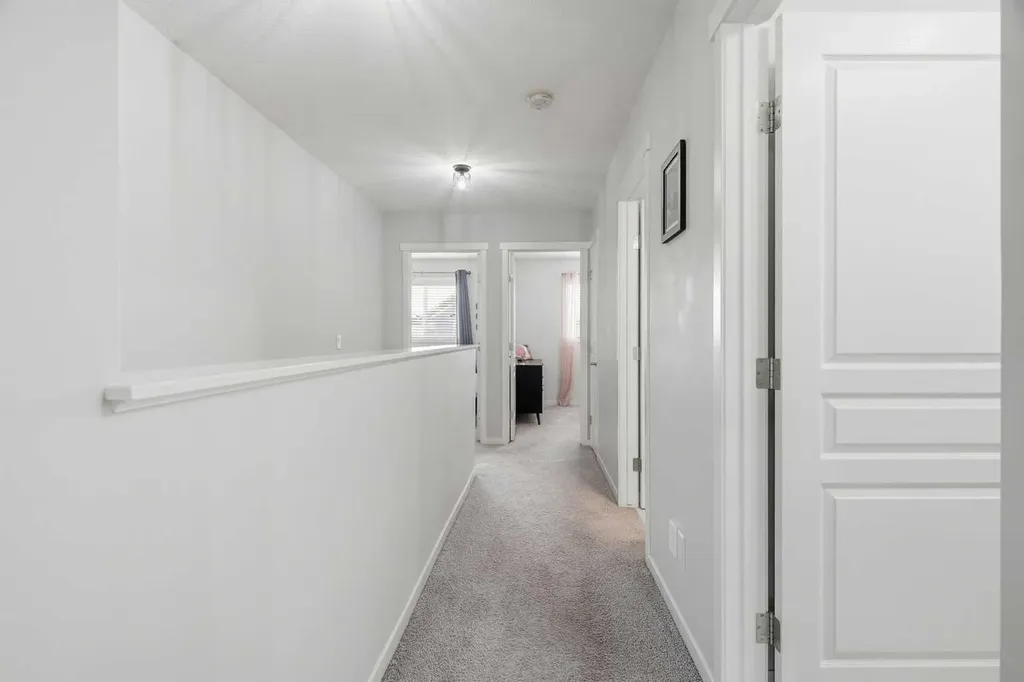 72 Masters Manor SE Calgary AB T3M 2R4