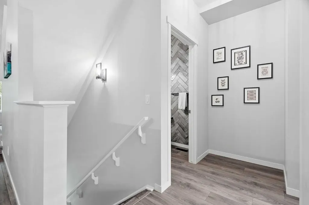 72 Masters Manor SE Calgary AB T3M 2R4