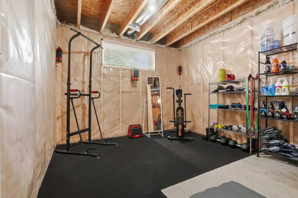 72 Masters Manor SE Calgary AB T3M 2R4