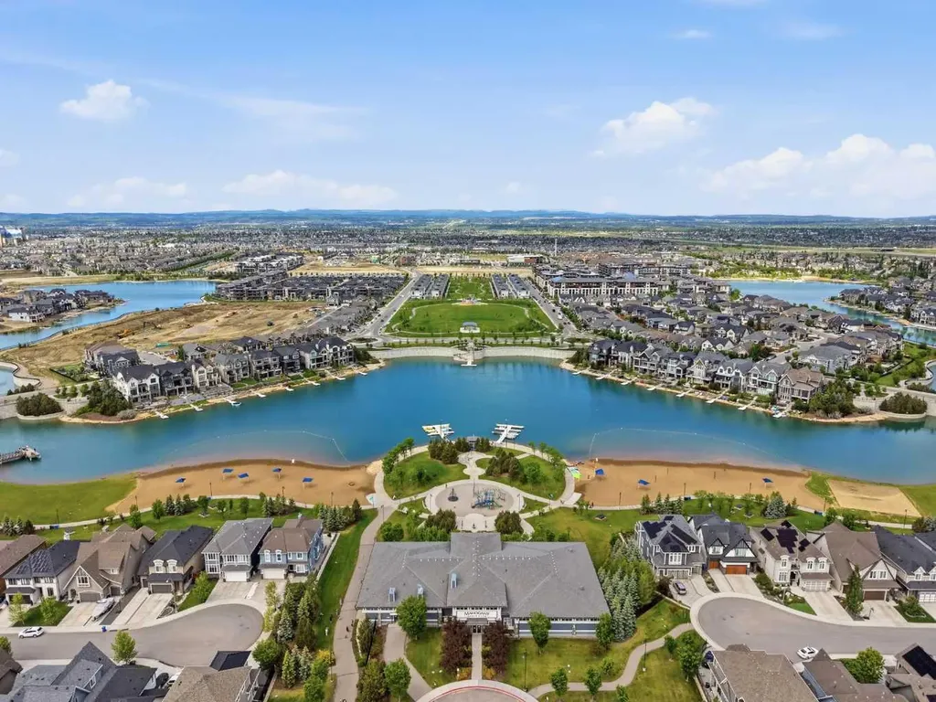 72 Masters Manor SE Calgary AB T3M 2R4