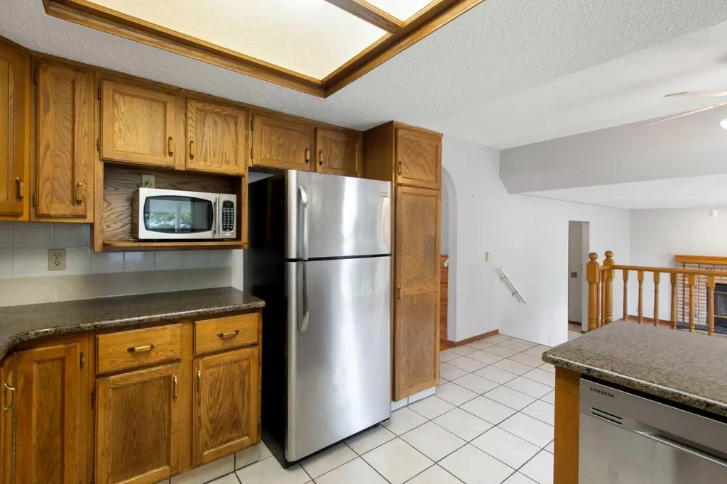 32 Del Rio Place NE Calgary AB T1Y 6N4