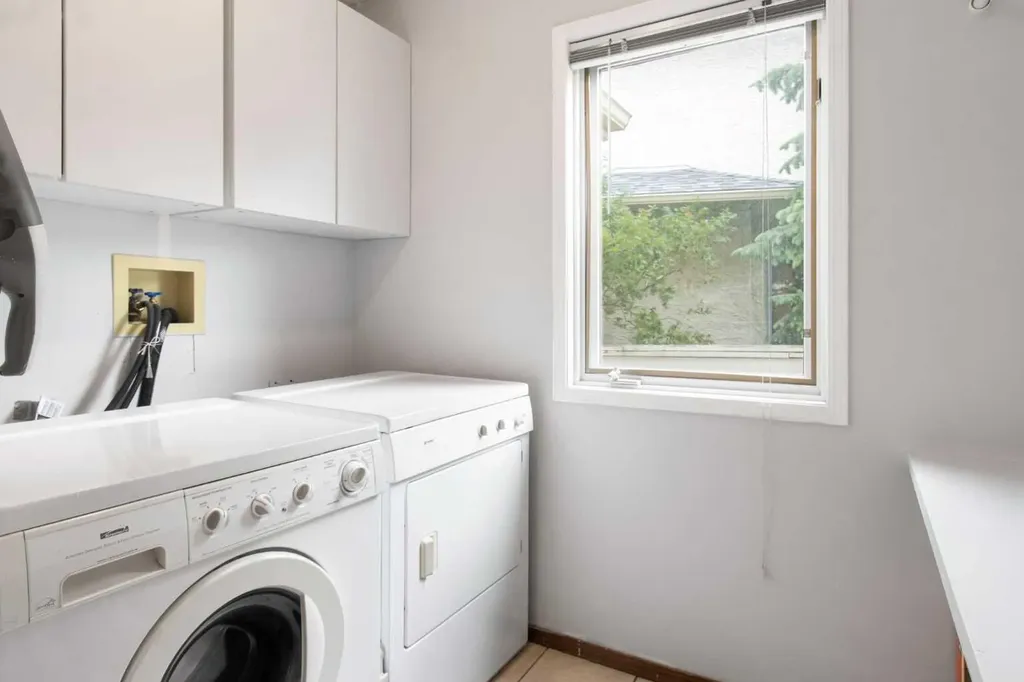 32 Del Rio Place NE Calgary AB T1Y 6N4