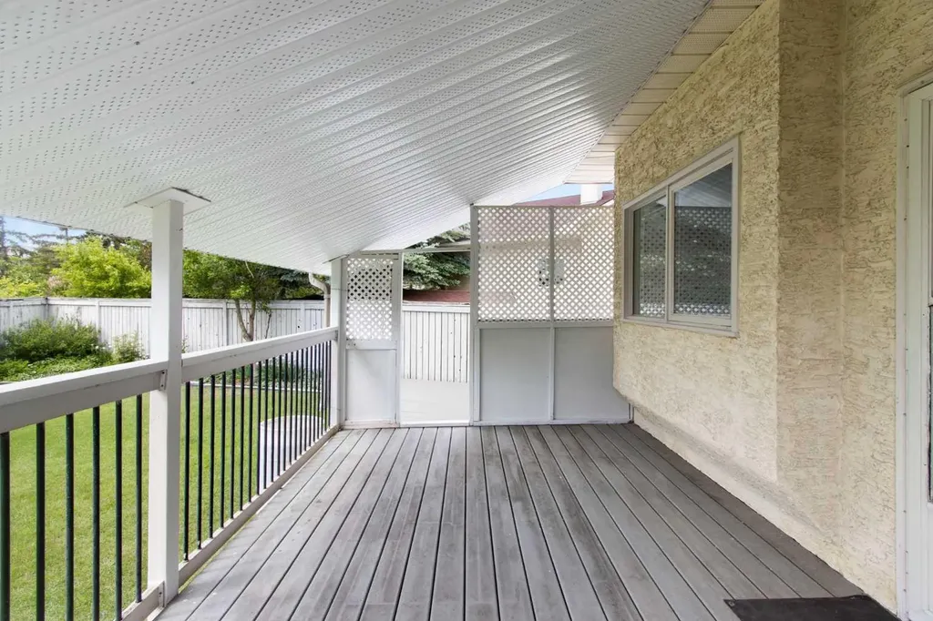 32 Del Rio Place NE Calgary AB T1Y 6N4