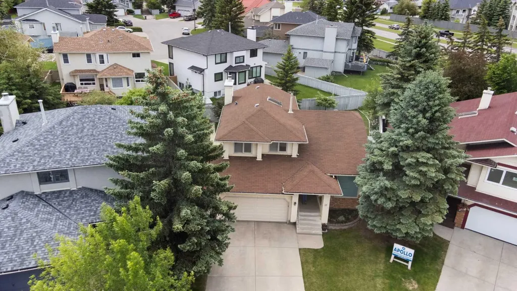 32 Del Rio Place NE Calgary AB T1Y 6N4