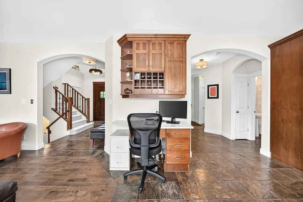 90 Evergreen Common SW Calgary AB T2Y 4N7