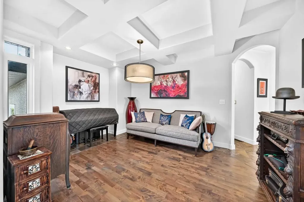 90 Evergreen Common SW Calgary AB T2Y 4N7
