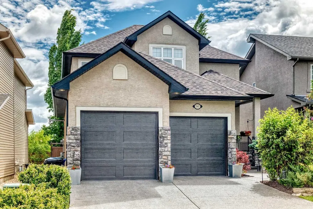 90 Evergreen Common SW Calgary AB T2Y 4N7