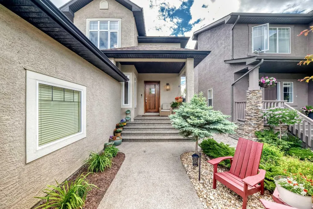 90 Evergreen Common SW Calgary AB T2Y 4N7