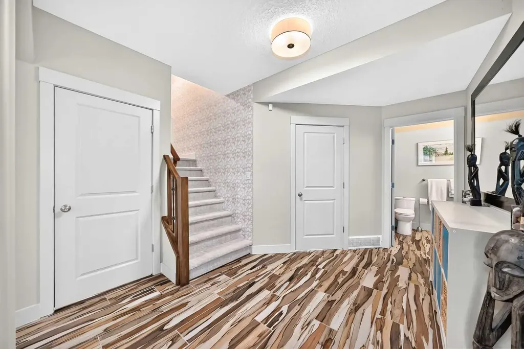 90 Evergreen Common SW Calgary AB T2Y 4N7
