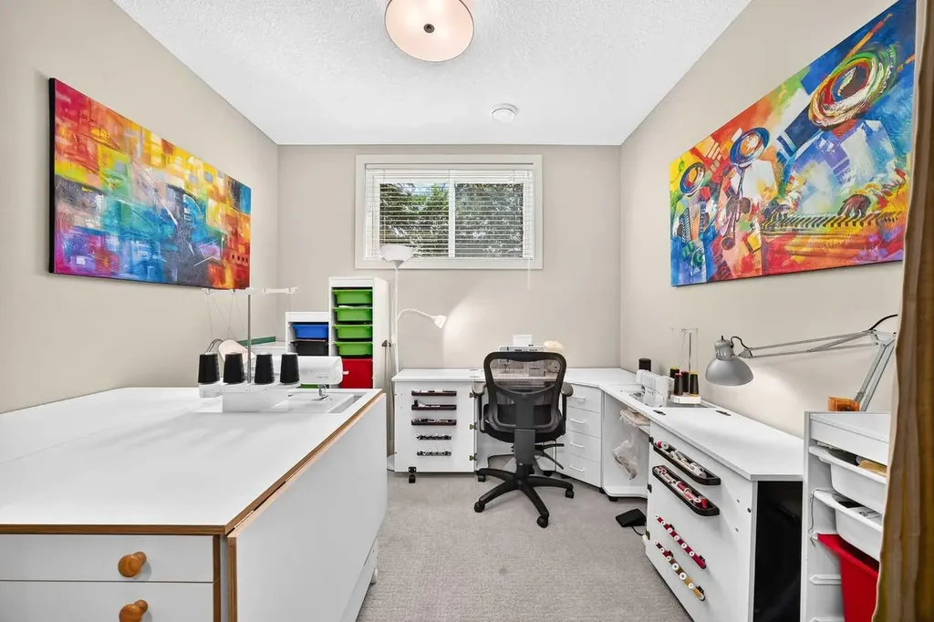 90 Evergreen Common SW Calgary AB T2Y 4N7