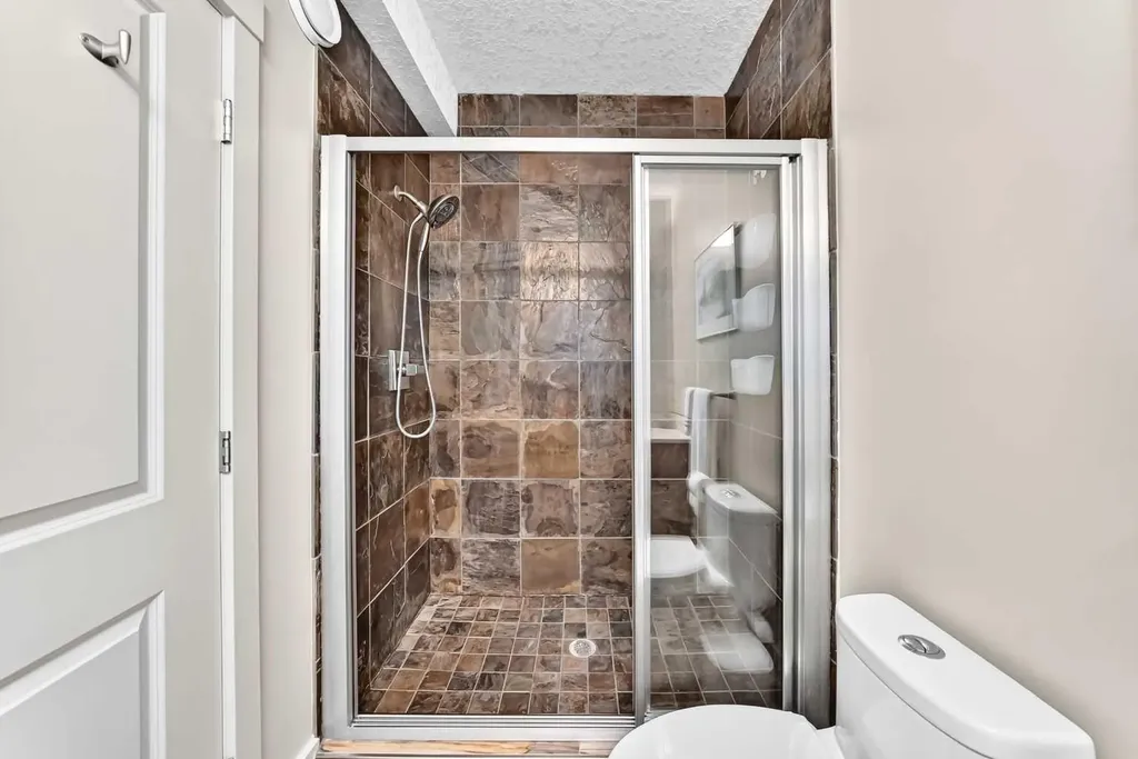 90 Evergreen Common SW Calgary AB T2Y 4N7