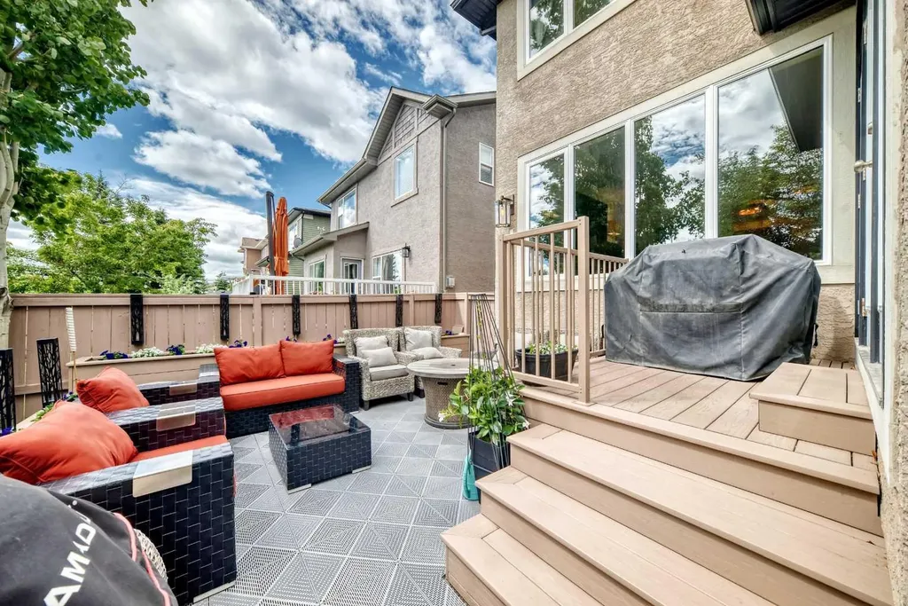 90 Evergreen Common SW Calgary AB T2Y 4N7
