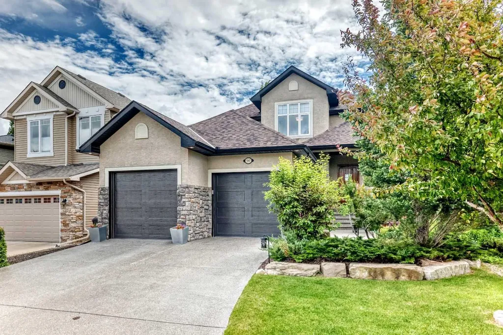 90 Evergreen Common SW Calgary AB T2Y 4N7