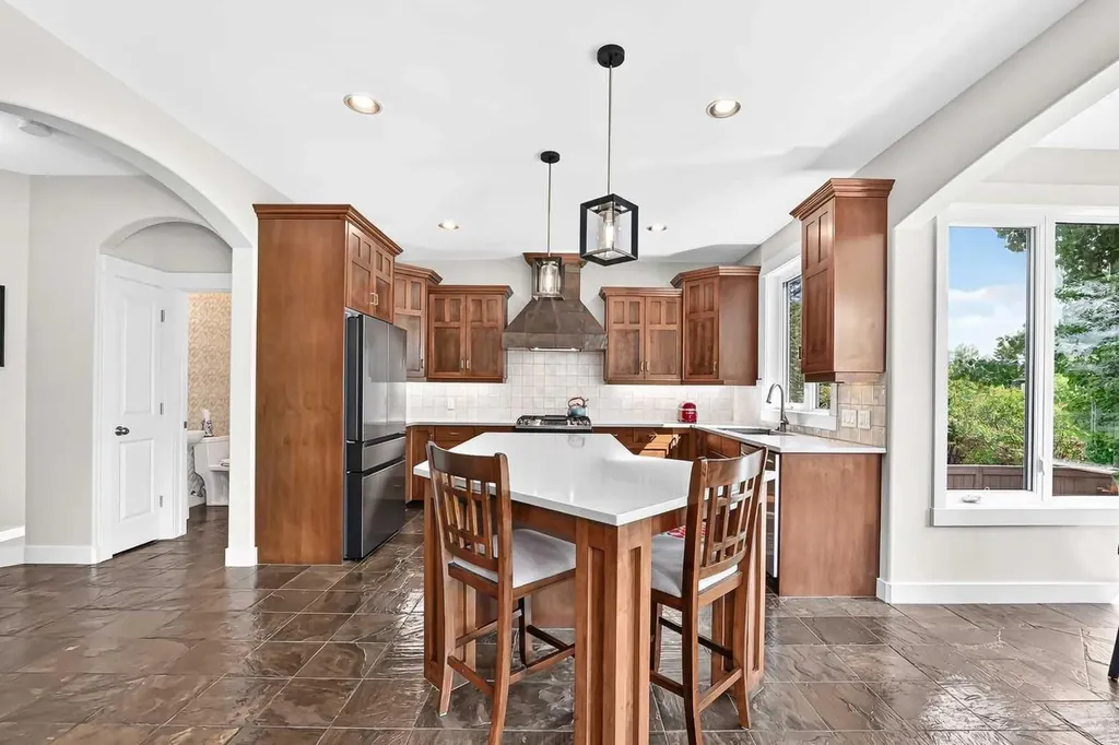 90 Evergreen Common SW Calgary AB T2Y 4N7