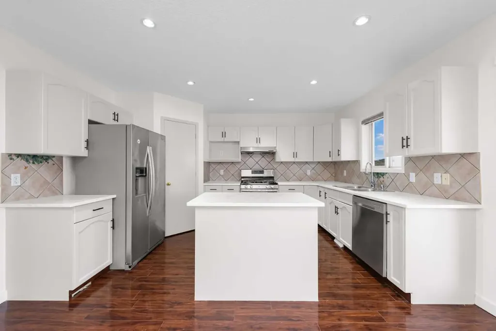 15 Martha's Haven Green NE Calgary AB T3J 3X6