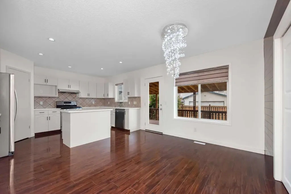 15 Martha's Haven Green NE Calgary AB T3J 3X6